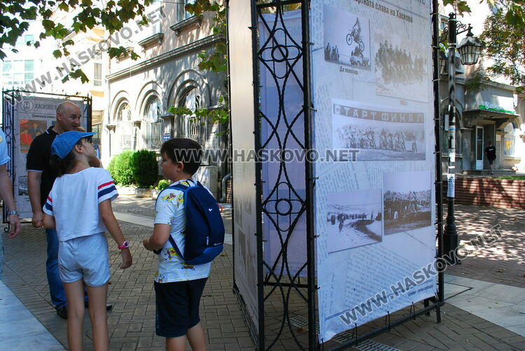 Изложбата на пл.“Атлантически“ разказва за спортната слава на Хасково