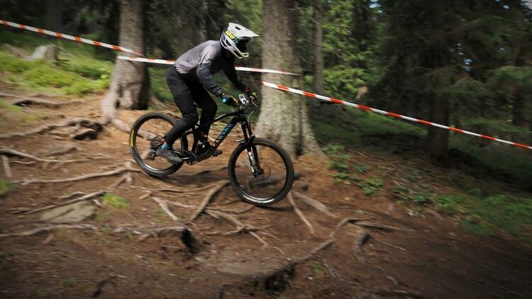 Пампорово приема ендуро предизвикателството “Elevation999” 