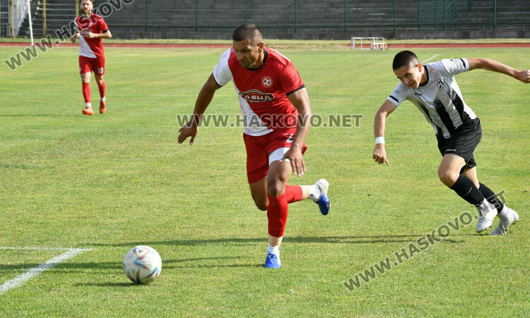 „Саяна Хасково“ с четвърти успех в първенството