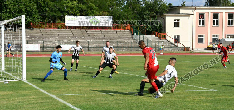 „Саяна Хасково“ с четвърти успех в първенството
