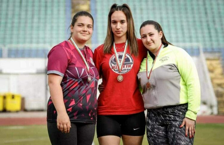 Мария Габрова е осма при дебюта си на Балканиада