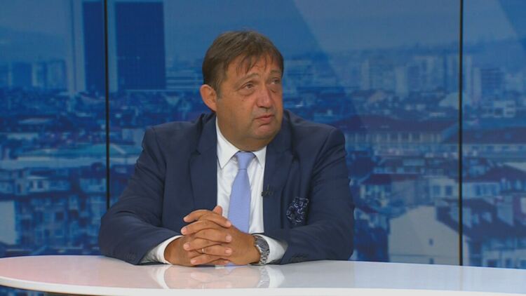 Шишков: Толсистемата се управлява основно от частна фирма, а държавата е заложник