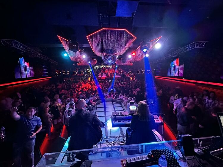 Хасковлии купонясваха със 100 Кила, Vessy & Nick и топ DJ