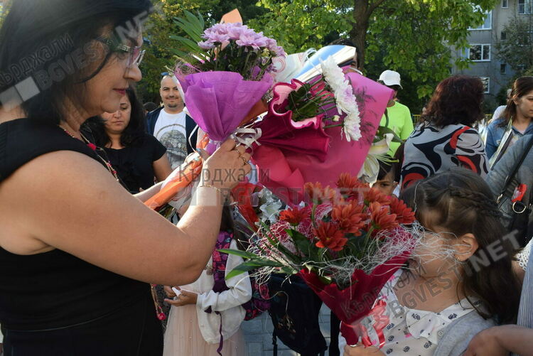 Драстично намалява броят на първокласниците през тази учебна година в Кърджалийско
