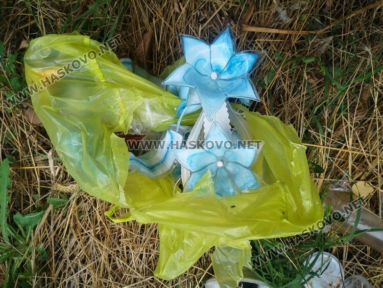 Сигнализираха за нерегламентирано сметище край Мандра