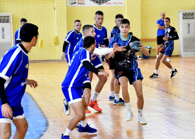 Отборите на “Асти” триумфираха в приятелския турнир “Вълчо Даскалов”