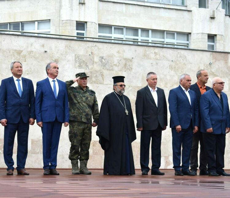 Кметът Грудев: Съединението е урок по достойнство пред целия свят