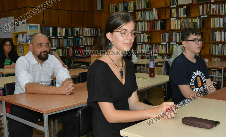 Представиха пред хасковлии лауреати от националния конкурс „Южна пролет“