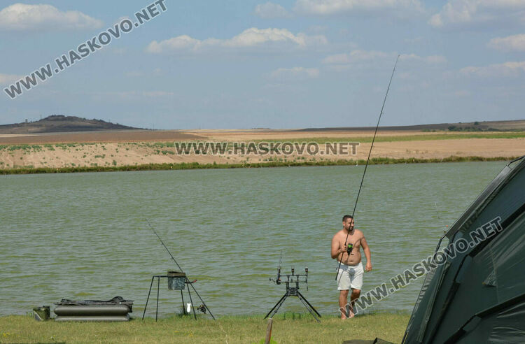  Шаранджии мерят сили на турнир по спортен риболов край с. Горски извор