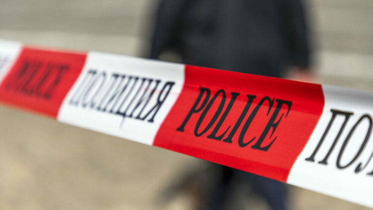  Мъж уби сестра си в центъра на Омуртаг пред очите на множество съграждани