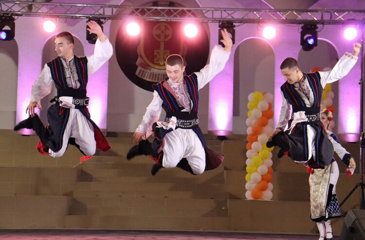 Крос, творческа среща и концерти за Деня на Хасково, отмениха празнични фойерверки