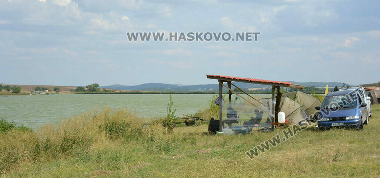  Шаранджии мерят сили на турнир по спортен риболов край с. Горски извор