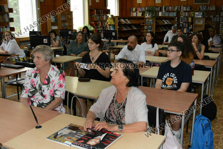 Представиха пред хасковлии лауреати от националния конкурс „Южна пролет“