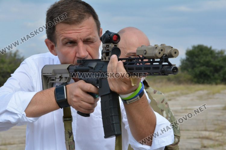 Над 400 души се включиха в еърсофт играта край Хасково