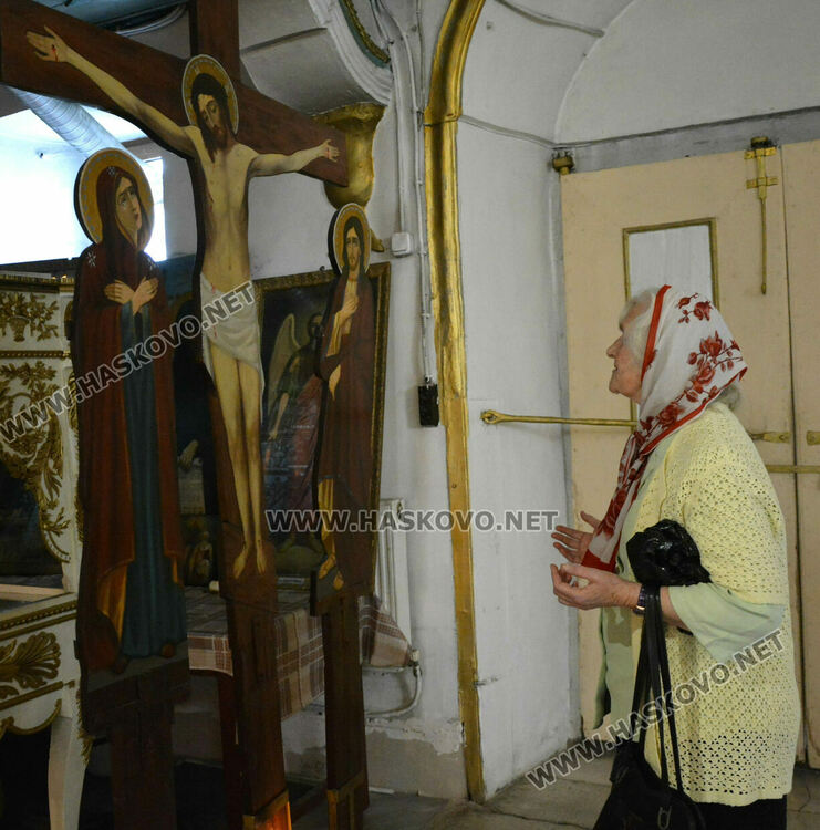 Празнична литургия за Рождество Богородично в Деня на Хасково