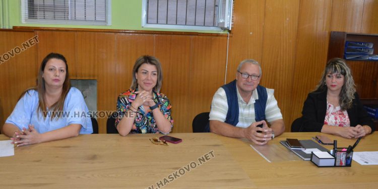От ОИК–Хасково се надяват на разделяне на машинните и хартиените протоколи