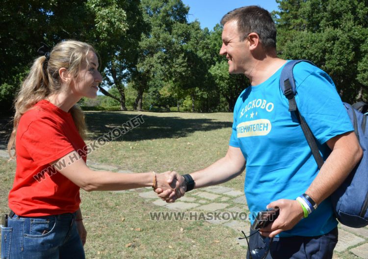 Деца и четириногите им  любимци се забавляваха на „Кенана“