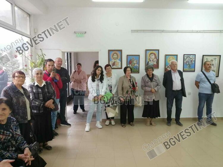 Втора самостоятелна изложба на Мария Бялкова бе открита в залата на архива