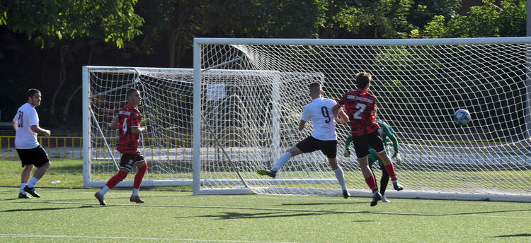 Най-новият футболен отбор на Хасково записа първа победа