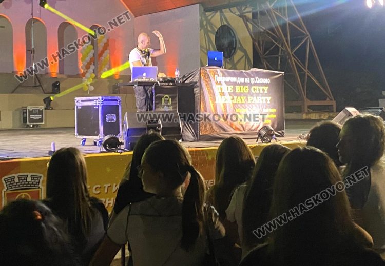 Авторска и клубна музика на Голямото градско DJ-парти