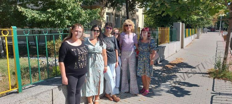 Учителките дадени под съд