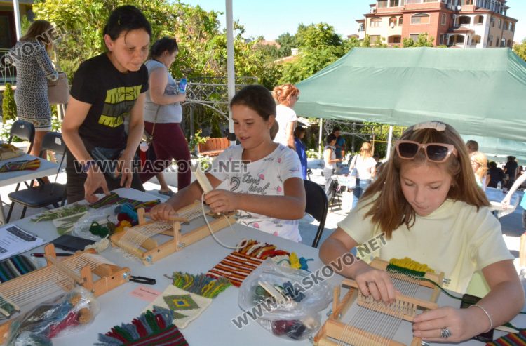 Седем арт работилнички предизвикаха малки и големи да творят