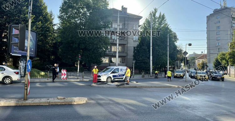 Затвориха едното платно на „Раковски“ за полагане на маркировка след преасфалтирането