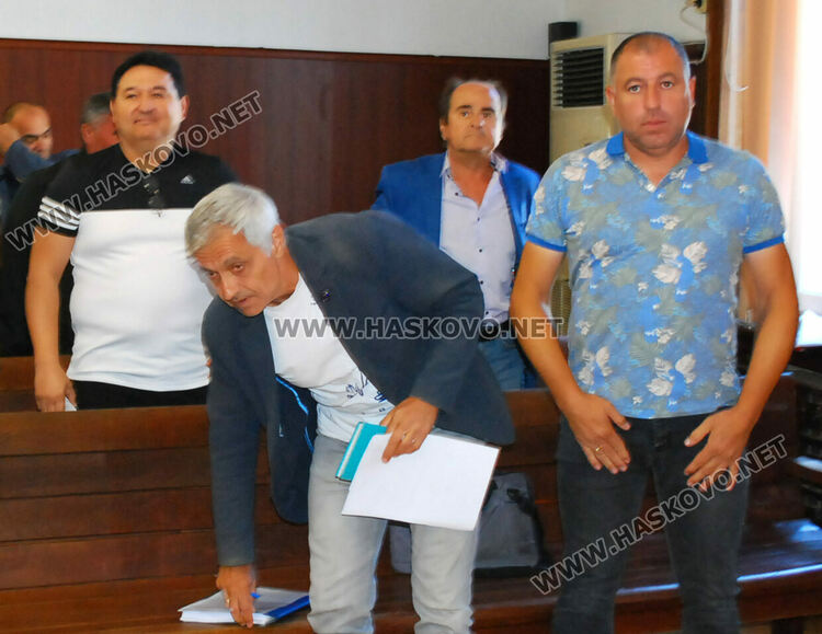 Съдът върна на прокуратурата делото срещу ОПГ с гранични полицаи за трафик на хора