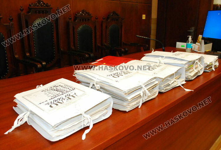 Съдът върна на прокуратурата делото срещу ОПГ с гранични полицаи за трафик на хора