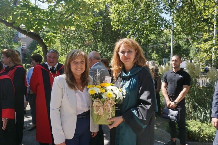 Рекорден брой студенти ще се обучават в медицинския филиал в Хасково