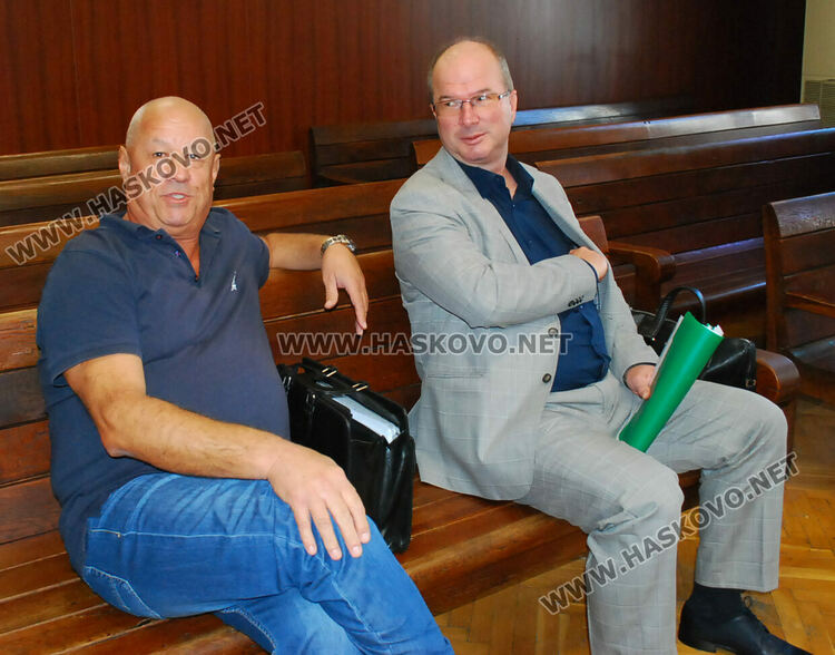 Съдът върна на прокуратурата делото срещу ОПГ с гранични полицаи за трафик на хора