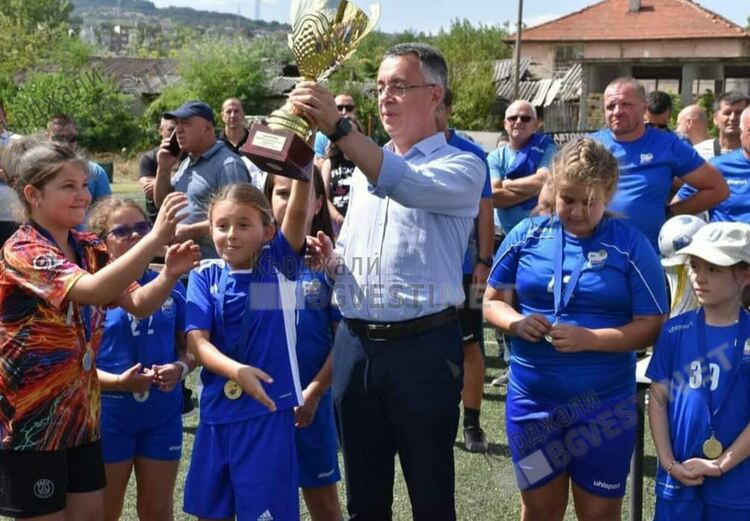 Футболна академия"Арда 1924" с куп трофеи от турнира PARADISE AUTUMN CUP 2023 