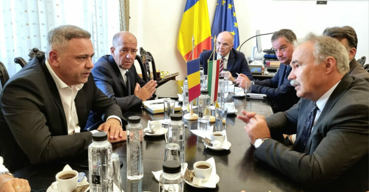 Румъния и Унгария настояват забраната за внос на украинско зърно да бъде удължена до края на годината