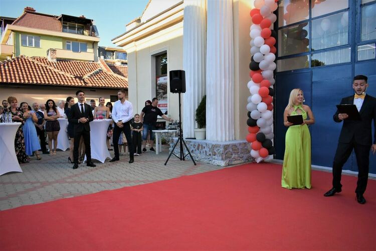 Нова спортна зала отвори врати в Асеновград 