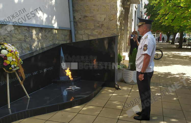 Почетоха паметта на огнеборците жертвали живота си, 275 пожара са гасени тази година в Кърджалийско