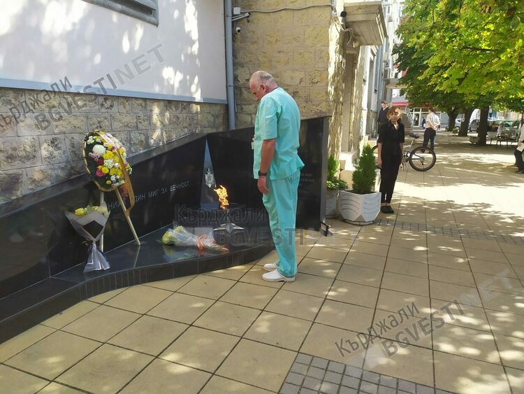 Почетоха паметта на огнеборците жертвали живота си, 275 пожара са гасени тази година в Кърджалийско