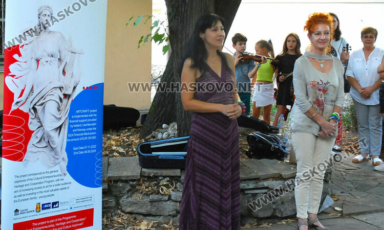 Много награди от „Арткрафт фест“ за репродукции на картини от галерия „Атанас Шаренков“