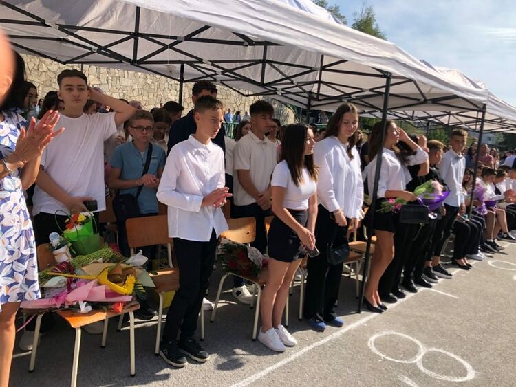 ЧЕСТИТ ПЪРВИ УЧЕБЕН ДЕН! /галерия/