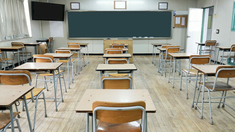 Ранните бракове при някои етноси и местенето от държава в държава-най-честите причини за отпадане от училище в региона на Хасково