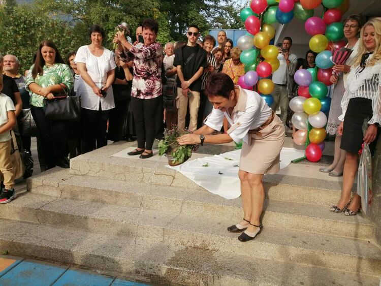 ЧЕСТИТ ПЪРВИ УЧЕБЕН ДЕН! /галерия/