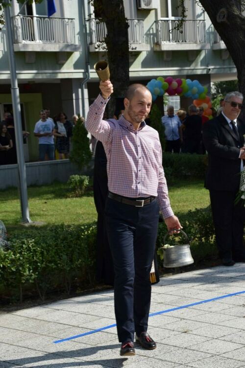 Откриха новата учебна година в Асеновград (снимки)