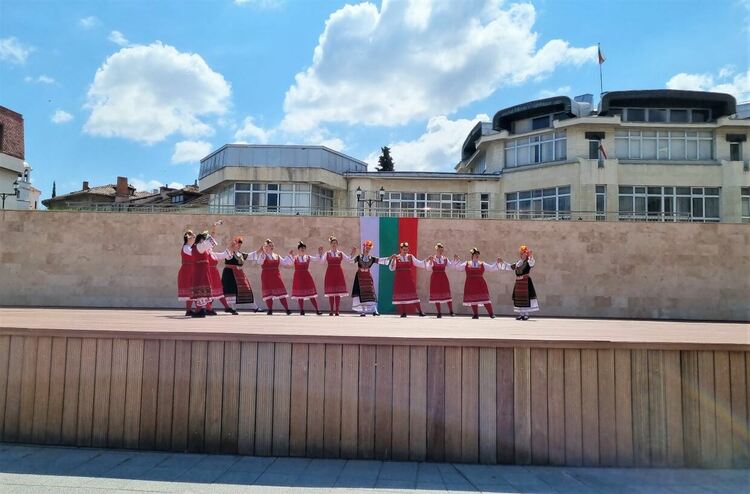 Започват "Есенни празници" в Асеновград 