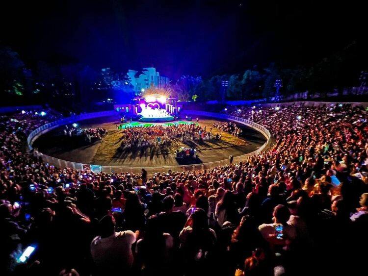 Търговия на черно с билети, помрачи еуфорията от концерта на Лили Иванова в Кърджали