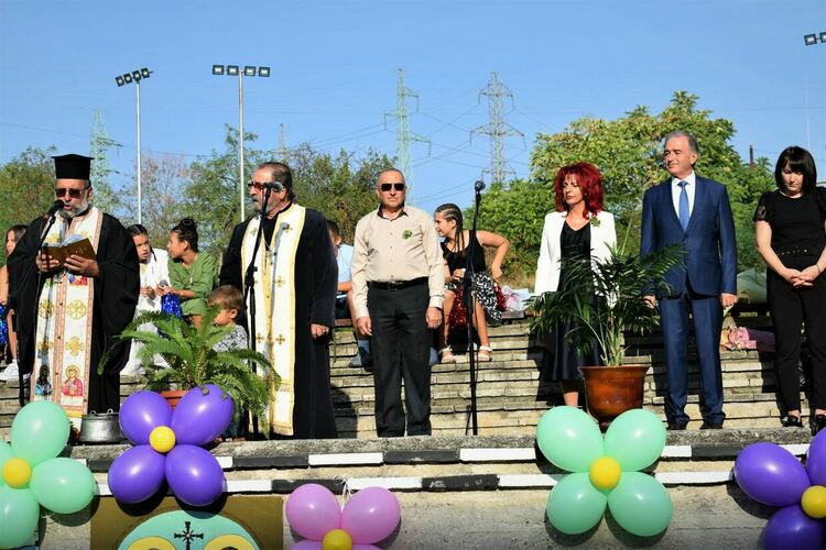 Откриха новата учебна година в Асеновград (снимки)