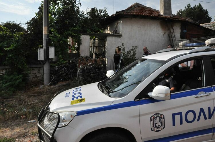 Откриха мъртъв мъж в къщата му, разследват причината