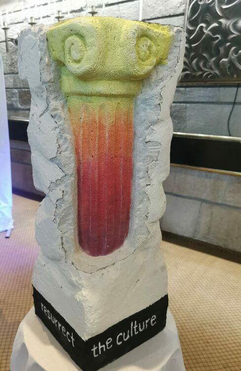 Арт шоурум на Диана Георгиева е експониран във фоайето на РДТ