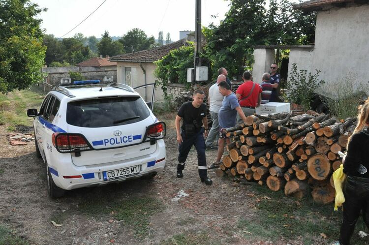 Откриха мъртъв мъж в къщата му, разследват причината