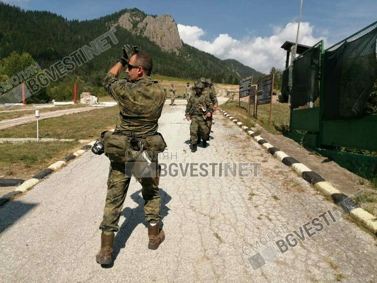 Роти от 101-ви Алпийски полк демонстрираха десант пред колегите си от САЩ, Италия и Чехия