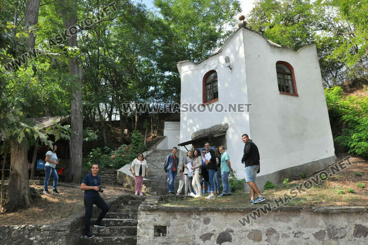 Наградиха победителите в конкурс за студентска поезия и проза