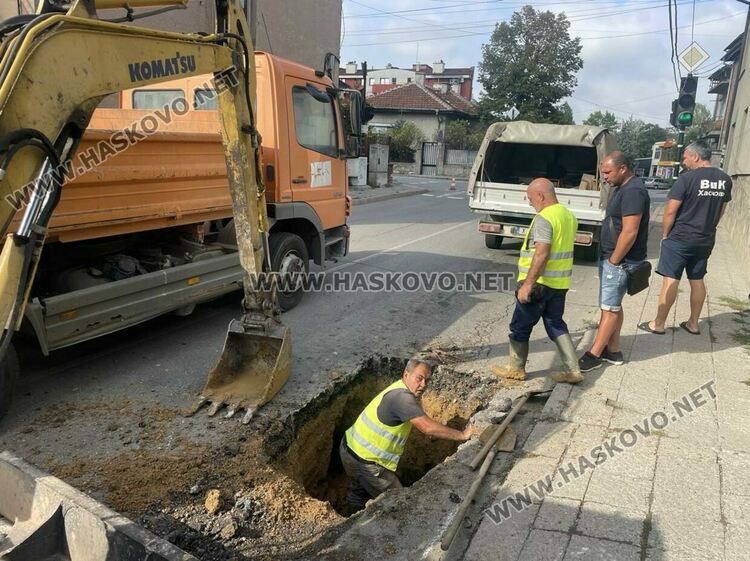 Затвориха част от улица „Дунав“ заради авария